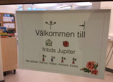 Bildstöd som visar välkommen till fritids.